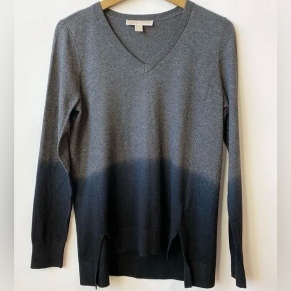 Michael Kors Women’s Ombré Two-Toned Faded V- Neck Gray‎ Sweater Size M - Picture 1 of 9